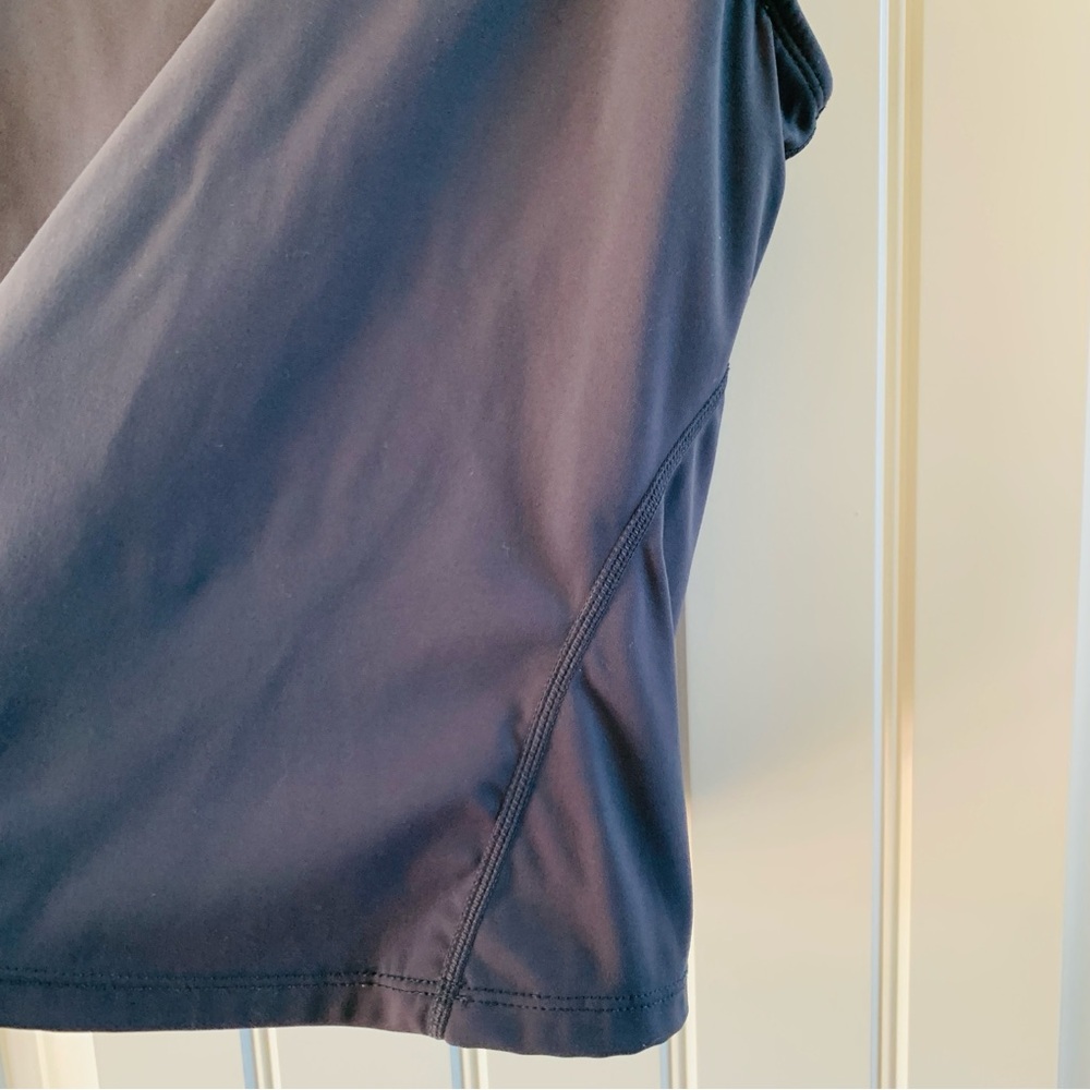 Halara Charcoal Grey V Neck Casual Plain Athletic Bodycon Tank Top | Large - Picture 2 of 5